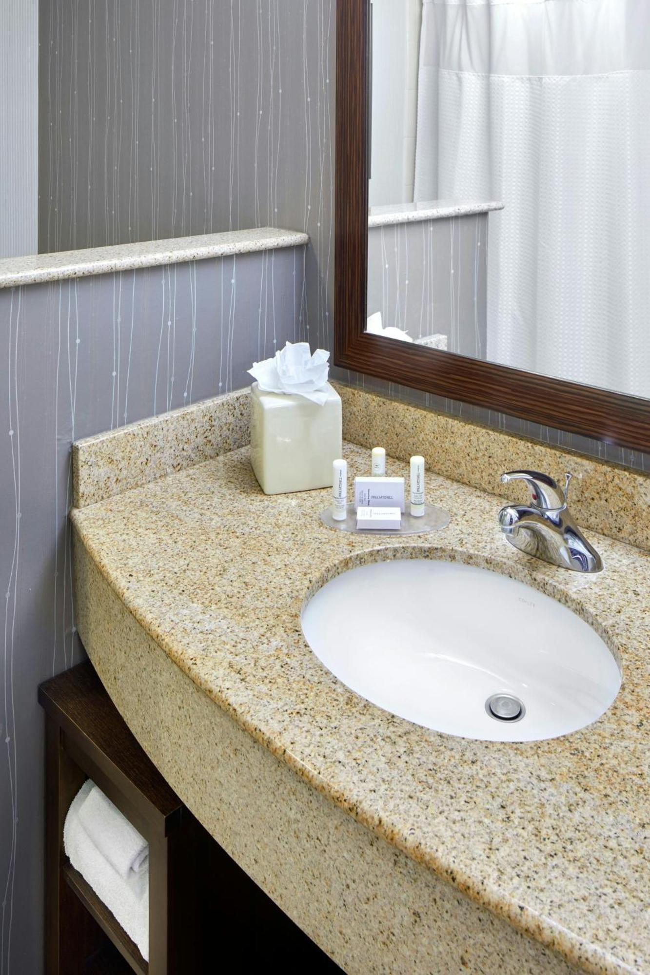 Courtyard By Marriott San Antonio Six Flags At The Rim Hotell Exteriör bild