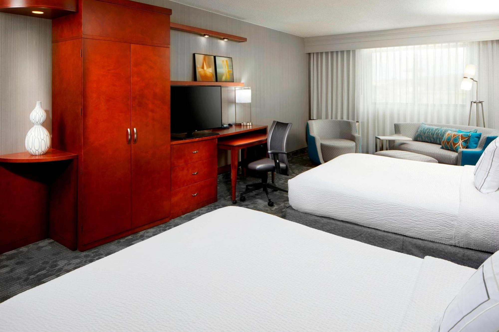 Courtyard By Marriott San Antonio Six Flags At The Rim Hotell Exteriör bild