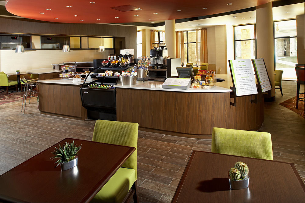 Courtyard By Marriott San Antonio Six Flags At The Rim Hotell Exteriör bild