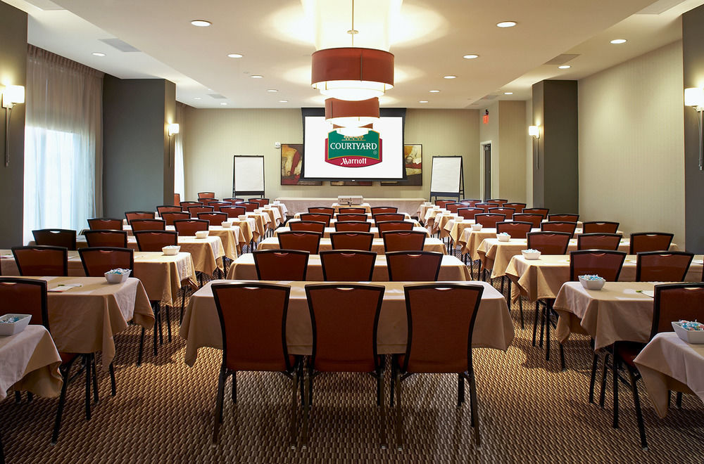 Courtyard By Marriott San Antonio Six Flags At The Rim Hotell Exteriör bild